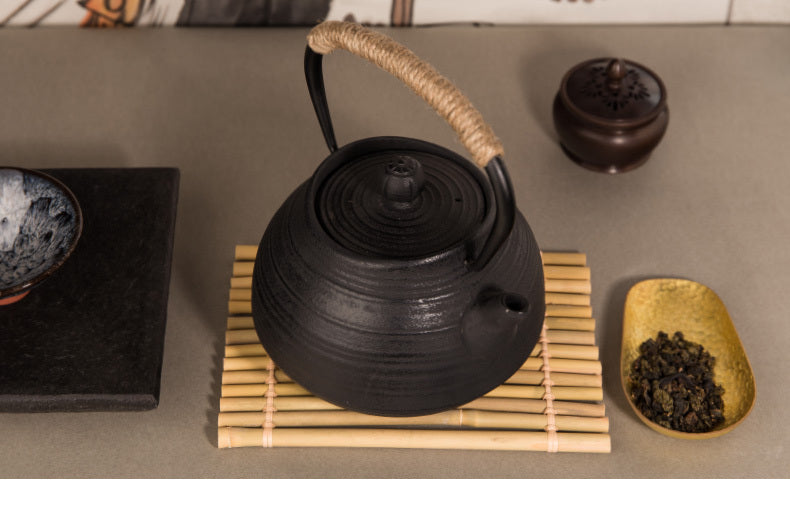 Cast iron kettle